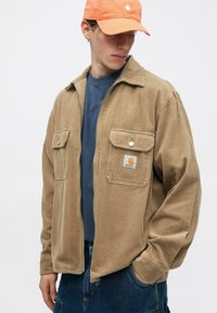 Carhartt WIP REYNOLD SHIRT  - Kevyt takki - leather rinsed