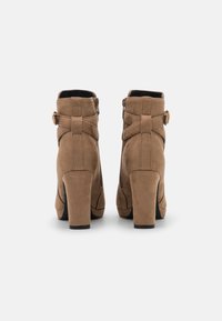 Anna Field Wide Fit Botas de tornozelo com plataforma - taupe