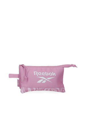 Bolsa rosa de Reebok con cremallera, correa de muñeca y logotipo blanco, con una banda sutil con patrón en la parte inferior.