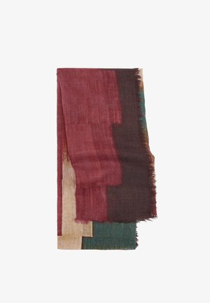 Złożony prostokątny szalik z abstrakcyjnymi blokami w kolorach bordo, ciemnobrązowym, beżowym i ciemnozielonym oraz postrzępionymi krawędziami.