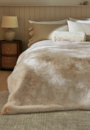 Next, LOULOU FAUX FUR - Koc