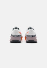 Nike Performance VERSAIR PRM - Treningssko - purple, grey