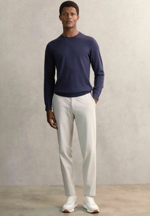 REGULAR FIT - SPLIT - Chinos - ice blue