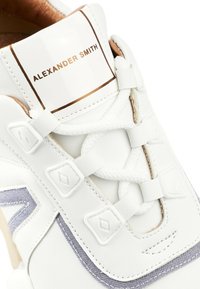 ALEXANDER SMITH Sneakers basse - bianco