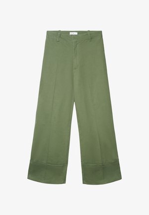 Pantalon à jambes larges en coton vert olive, doté d'une taille avant plate, de poches, et d'un ourlet net sans fermetures ni ornements apparents.