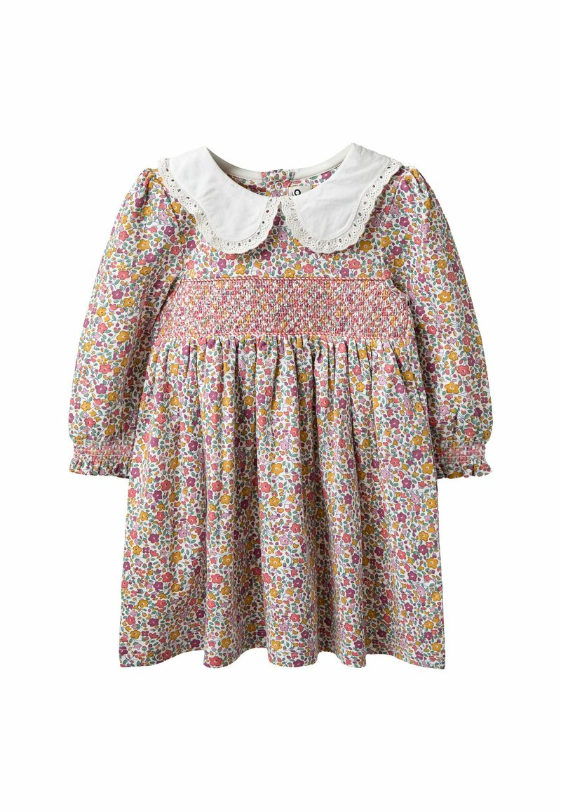 Vestido de estampado floral con mangas largas, cuello de encaje blanco, cuerpo fruncido, flores rosas y amarillas sobre un fondo claro.