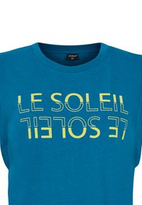 Turkio medvilnės marškinėliai su apvaliu kaklu ir trumpomis rankovėmis. Papuošti stilizuotu geltonu tekstu "LE SOLEIL" ir švelnia tekstūra.