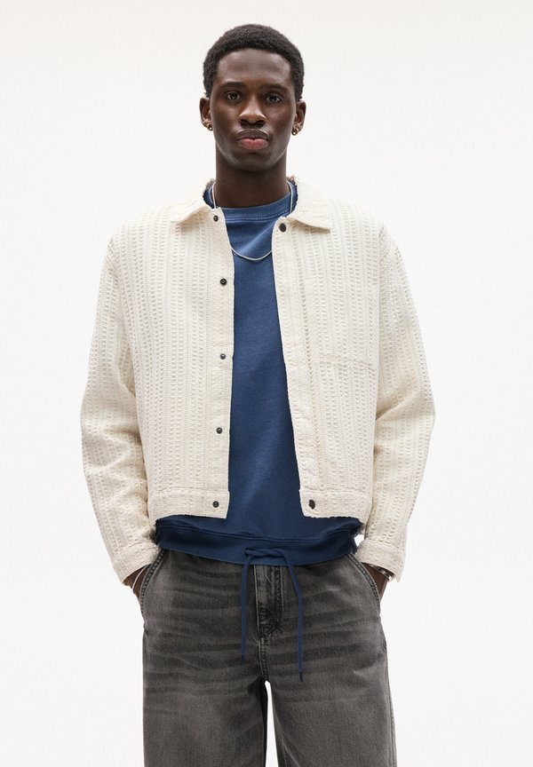 Leichte Jacke - sand