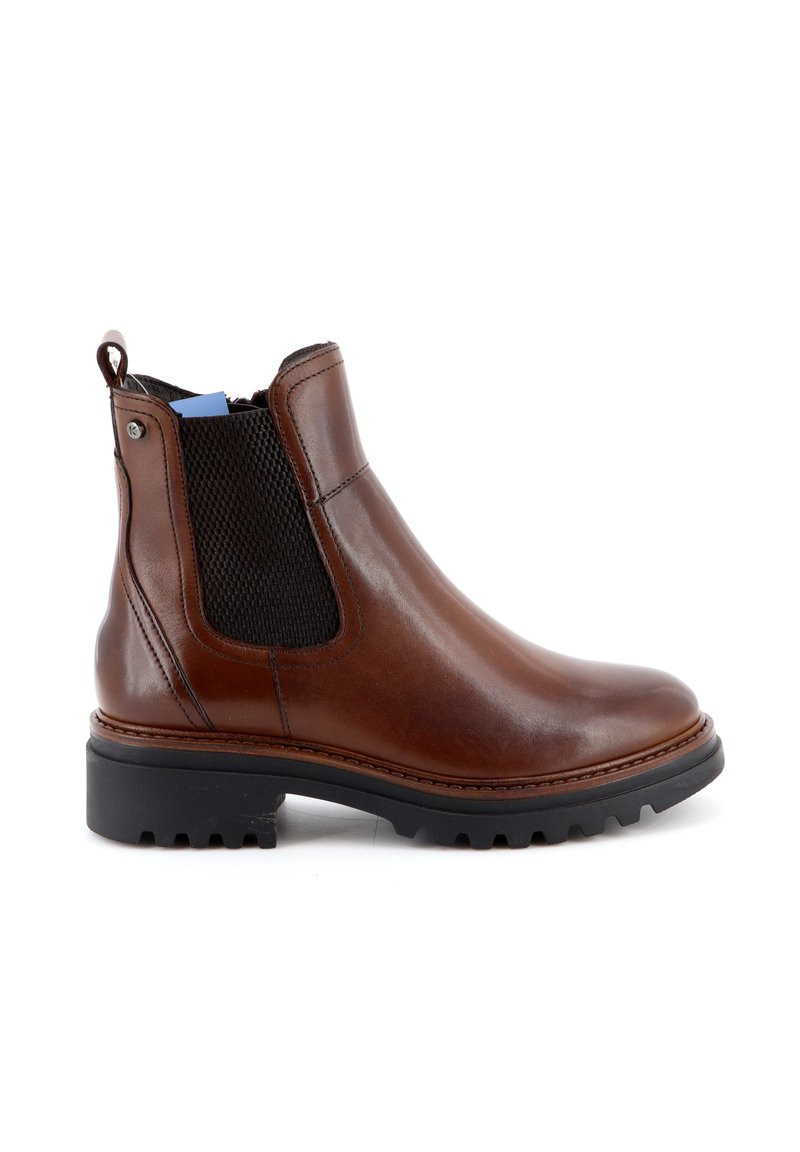 Stivale Chelsea in pelle marrone con un pannello elastico nero testurizzato, punta rotonda e suola in gomma robusta. Presenta un'etichetta per un facile indossamento.