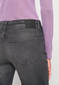 DRYKORN Vaqueros pitillo - grey denim