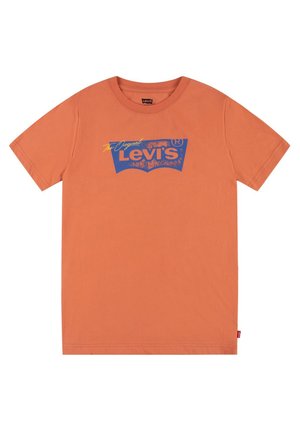 T-shirt in cotone arancione con collo rotondo, caratterizzata da una grafica blu del logo Levi's e testo sbiadito. Maniche corte e taglio dritto.