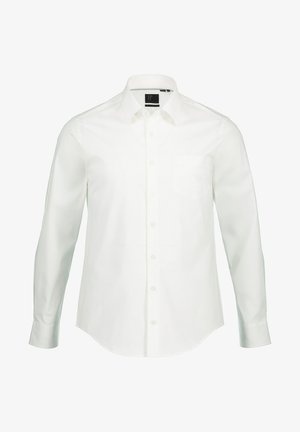 Hvid langærmet skjorte i bomuldsblanding med spidse kraver, enkelt brystlomme og knaplukning foran, med en glat tekstur.