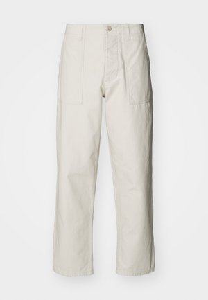 Nike Sportswear FATIGUE PANT - Pantalones - light orewood brown