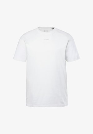 Weißes Baumwoll-T-Shirt mit kurzen Ärmeln, rundem Halsausschnitt und einem dezenten "JP1880"-Logo in der Mitte. Schlichtes Design, glatte Textur.
