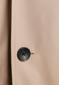 Bytom - Krótki płaszcz