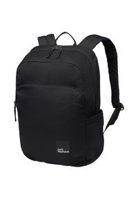 Mochila negra con superficie texturizada, dos compartimentos principales con cremallera, un bolsillo lateral, correas acolchadas y un logo bordado en la parte delantera.
