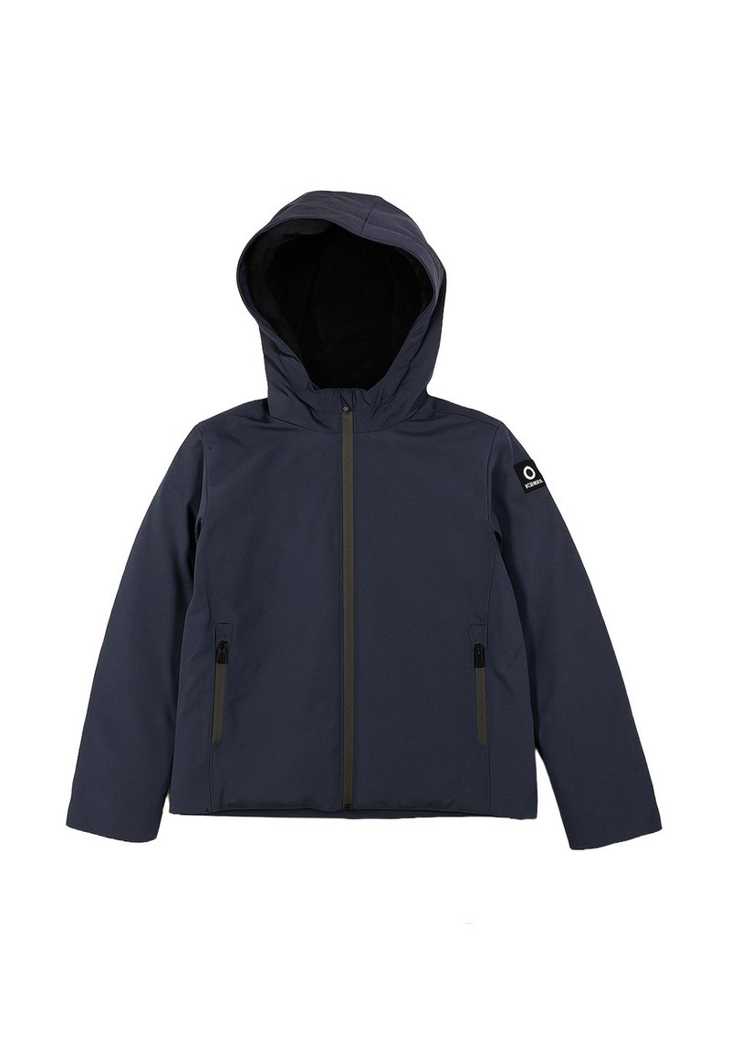 Giacca a vento blu navy con cappuccio, chiusura anteriore con zip, due tasche con zip e patch con logo sulla manica sinistra, progettata per il freddo.