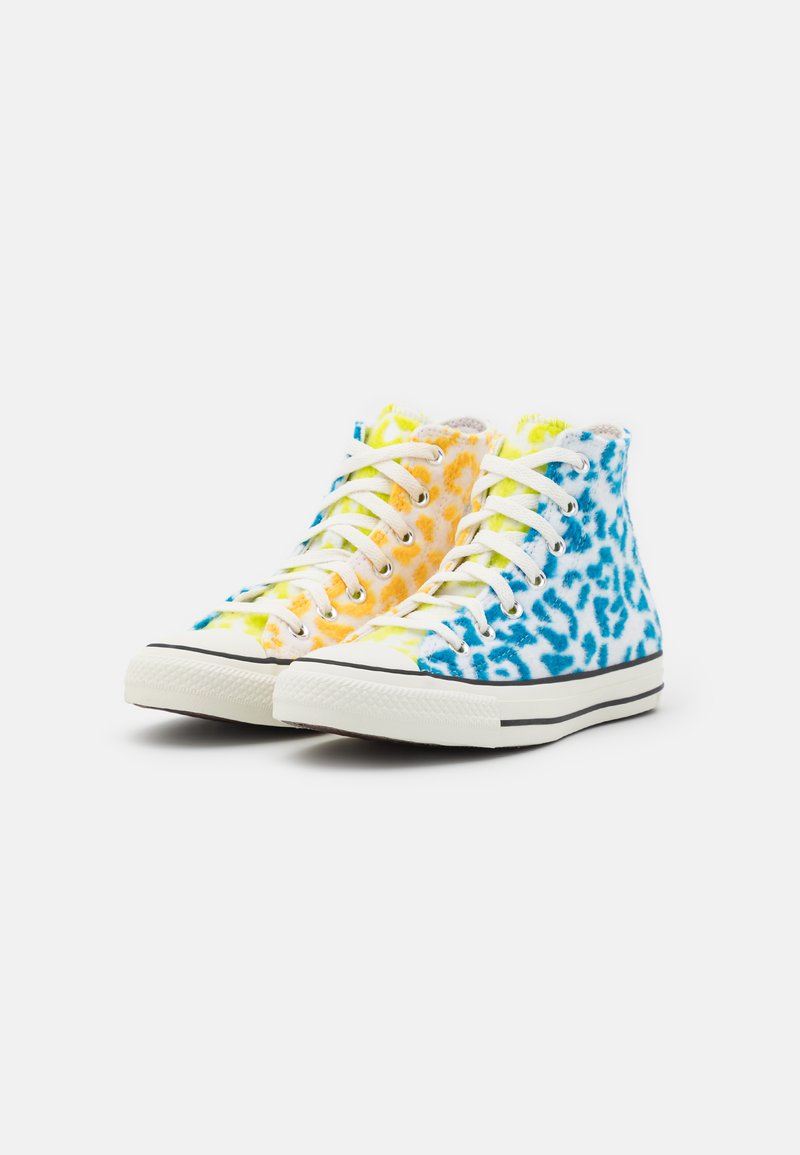 converse leopard