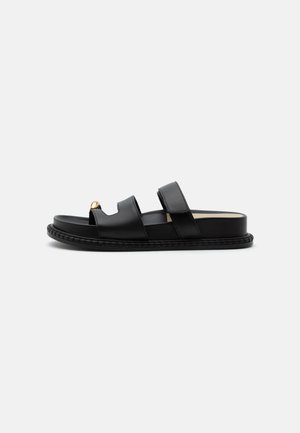 Dolce Vita SALY - Sandale s remenom u obliku slova T - black