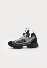 Reebok LTD 11 BY BORIS BIDJAN SABERI INSTAPUMP FURY MID UNISEX - Sneaker low - black