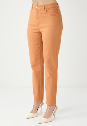 REGULAR FIT  - Straight leg jeans - caramel