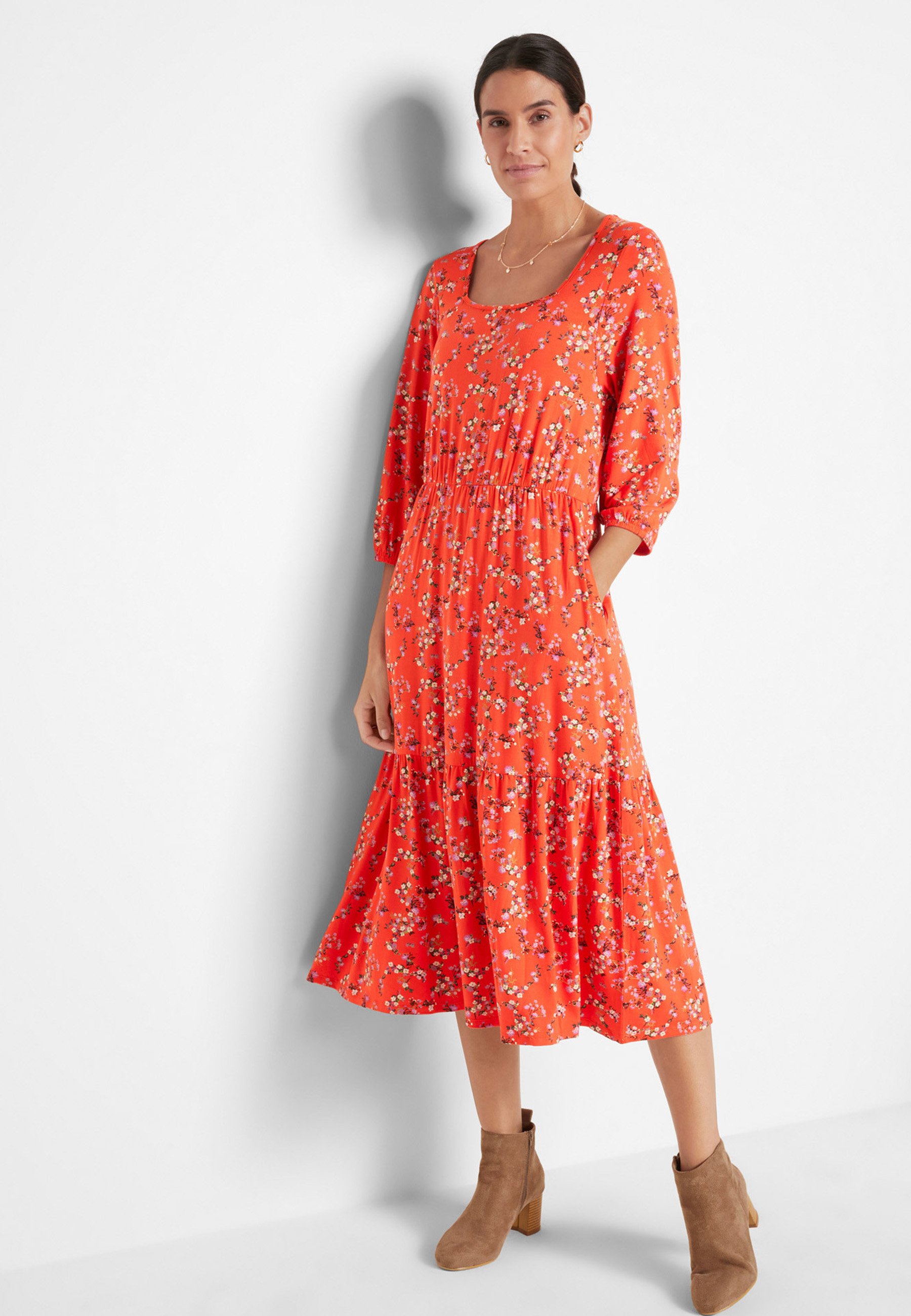 bonprix MAITE KELLY MIT KARREE-AUSSCHNITT - Vestito di maglina -  orange/rosso - Zalando.it