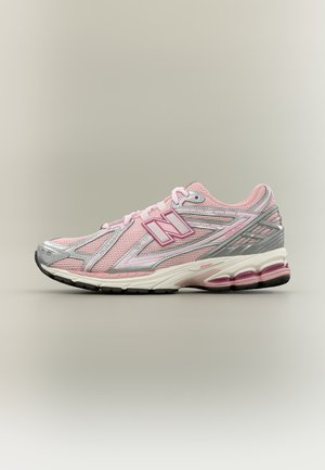 New Balance, U1906 UNISEX - Sneakers - pink chalk/silver-coloured metallic