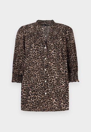 Leopardikuosi paita ruskeassa ja mustassa värissä, jossa on napitettava etuosa, ¾ hihat kootuilla yksityiskohdilla ja pyöreä kaula-aukko.