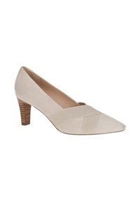 Bottine en suede beige avec un bout pointu, présentant des accents bandés sur le devant et un talon empilé avec une finition en bois textur�é.