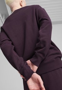 Puma BETTER RELAXED - Mikina - midnight plum