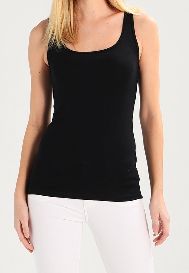 Débardeur noir sans manches avec un décolleté arrondi, fabriqué en tissu extensible, au design ajusté et à la texture lisse. Associé à un pantalon blanc.