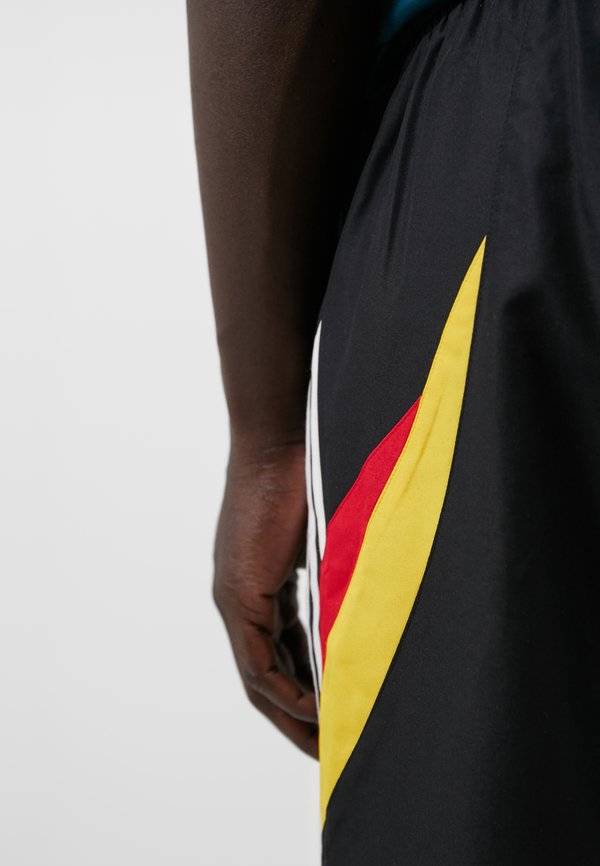 DEUTSCHLAND DFB LOOSE WOVEN TRACKPANT 96 - National team wear2
