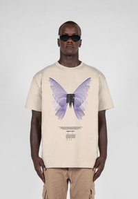MJ Gonzales METAMORPHOSE V 6 X HEAVY TEE - Camiseta estampada - sand