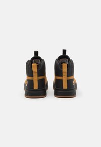 Timberland MAPLE GROVE SPORT MID - Sneakers alte - wheat