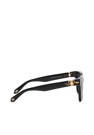 Lunettes de soleil rectangulaires noires avec des branches épaisses présentant un motif de serpent doré sur un côté et de petits logos dorés aux extrémités.
