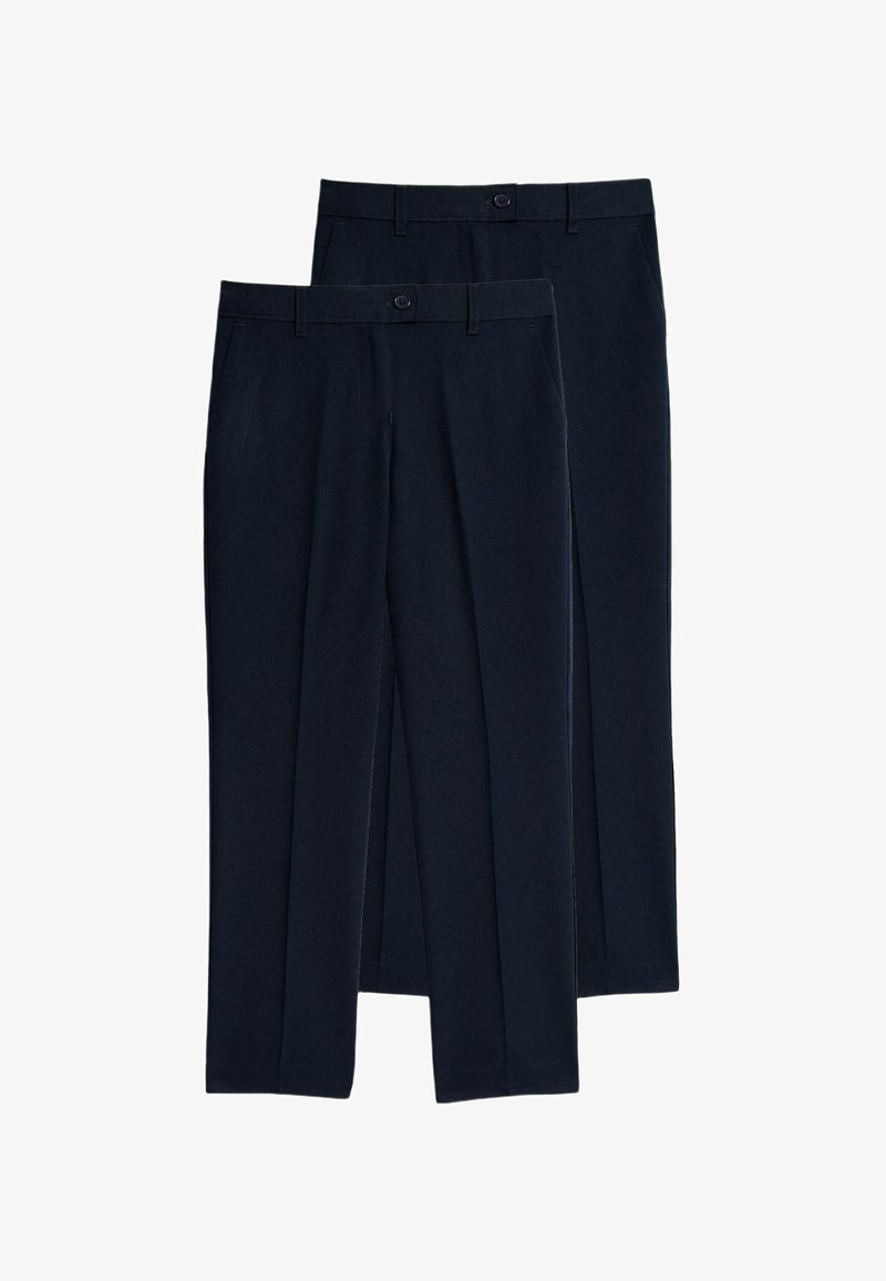 Twee paar donkerblauwe straight-leg broeken met knopen in de taille en riemlussen, gestapeld met één paar iets meer naar voren.