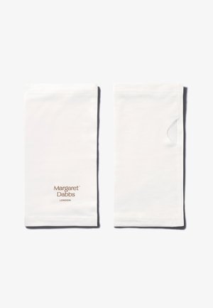 Weiße Stoffärmel mit glatter Textur, die oben eine Aussparung haben. "Margaret Dabbs London" ist in Braun nahe dem Ende aufgedruckt.