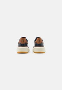 Cole Haan GRANDPRO TOPSPIN - Sneakers laag - navy blazer/british tan/ivory
