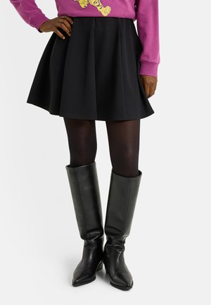 COURTE PATINEUSE - Falda acampanada - noir