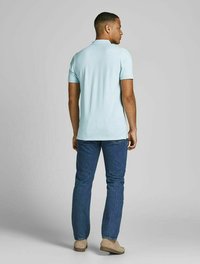 Jack & Jones JJEBASIC POLO - Polo marškinėliai - winter sky