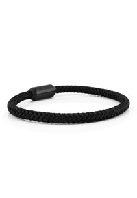 Pulsera trenzada negra con un cierre cilíndrico negro liso, hecho de un material flexible, con una textura uniforme en toda su superficie.