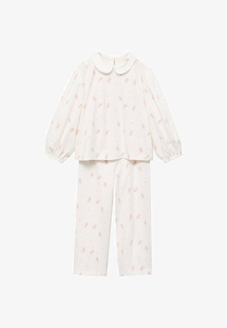 Ensemble de pyjama blanc avec manches longues et pantalon, présentant un col arrondi et des motifs floraux en rose clair. Tissu doux avec des poignets élastiques.