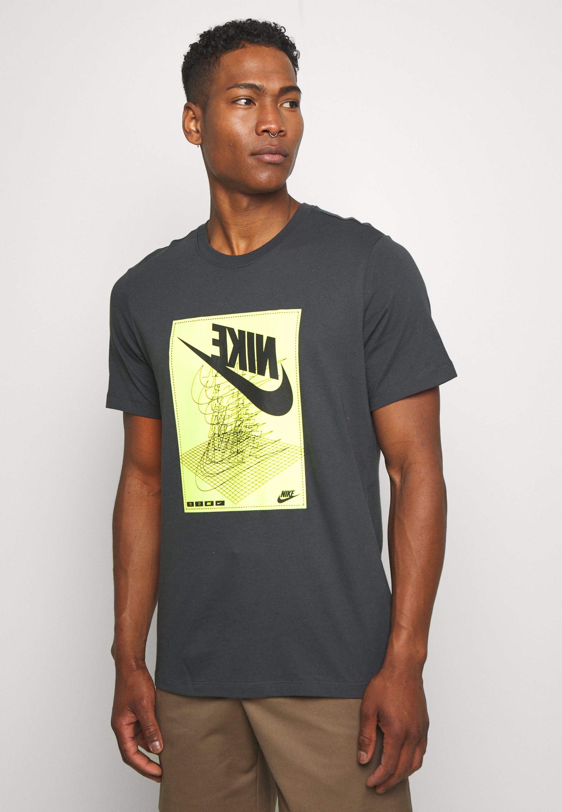 nike festival photo tee