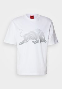 HUGO X RACING BULLS DRICARD - Tricou cu imprimeu - white