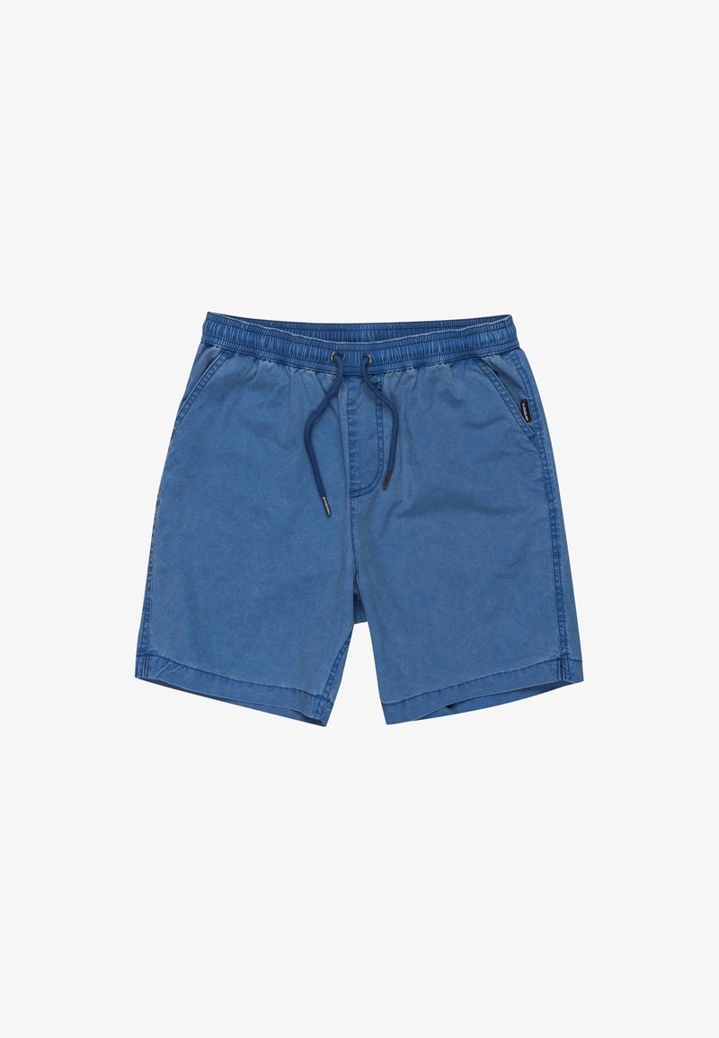 Shorts bleus décontractés avec taille élastique et cordon, avec poches latérales et une petite étiquette de marque noire sur la poche droite.