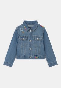 Jeansjacka med cropped passform, ljusblå färg, två bröstfickor och färgglada broderade stjärnor samt ordet 'LOVE' på fållen.