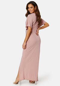 Bubbleroom WRAP SLIT MAXI DRESS - Společenské šaty - salmon