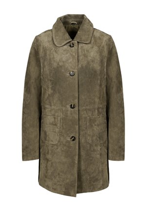 Olijfgroene suède mantel tot halverwege met vier knopen, twee voorzakken met klep en een brede, afgeronde kraag.