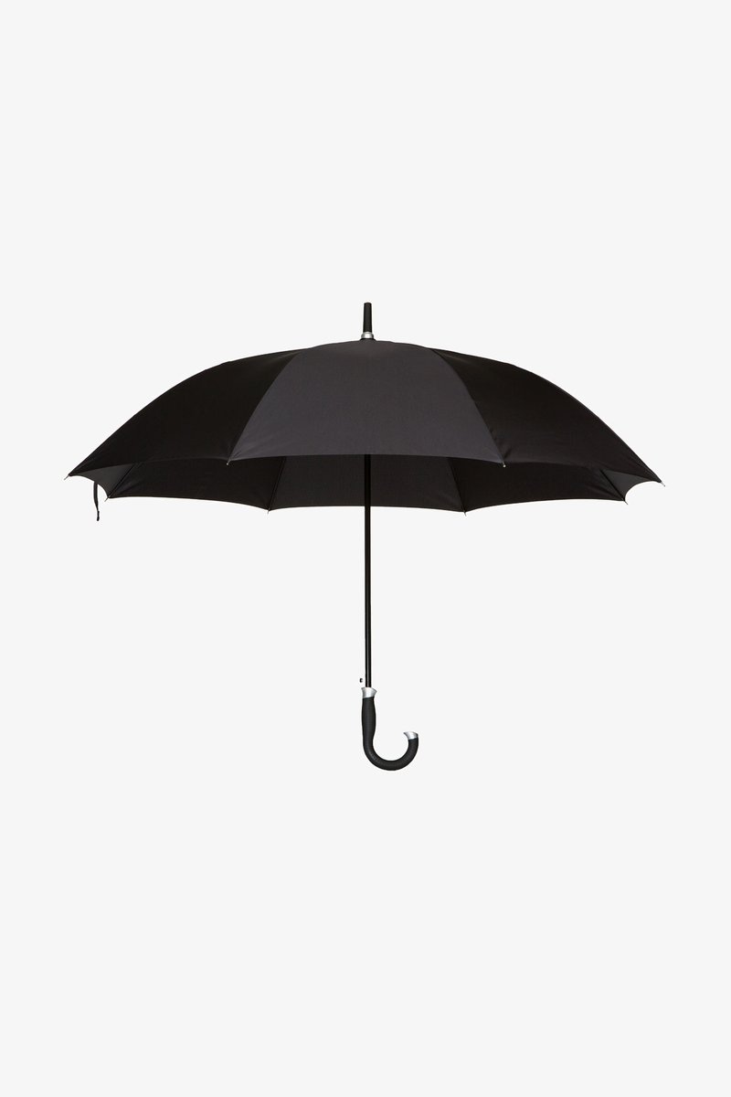 Czarna parasolka z prostym uchwytem, posiadająca zakrzywiony chwyt i gładki materiał osłony. Projekt jest prosty i funkcjonalny.
