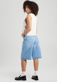 America Today GIANNA - Toppi - off white